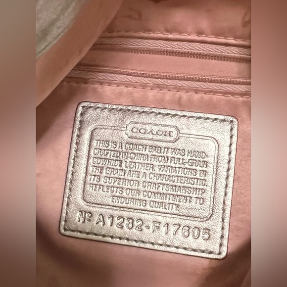 Vintage Coach Ashley White Silver Leather Shoulder Handbag With Matching Wallet - Picture 10 of 11